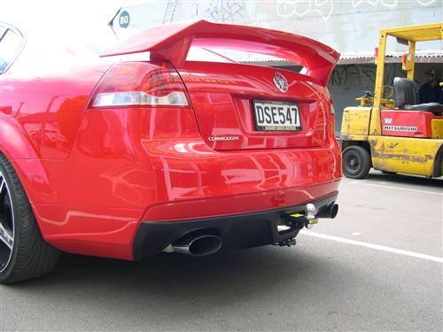 HOLDEN COMMODORE SALOON 2006-2013